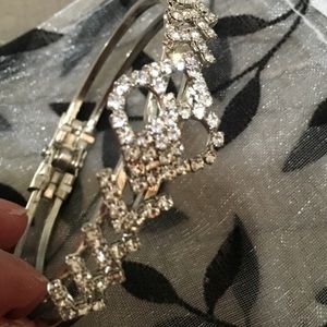 🍁🍁 Rhinestone cuff bracelet